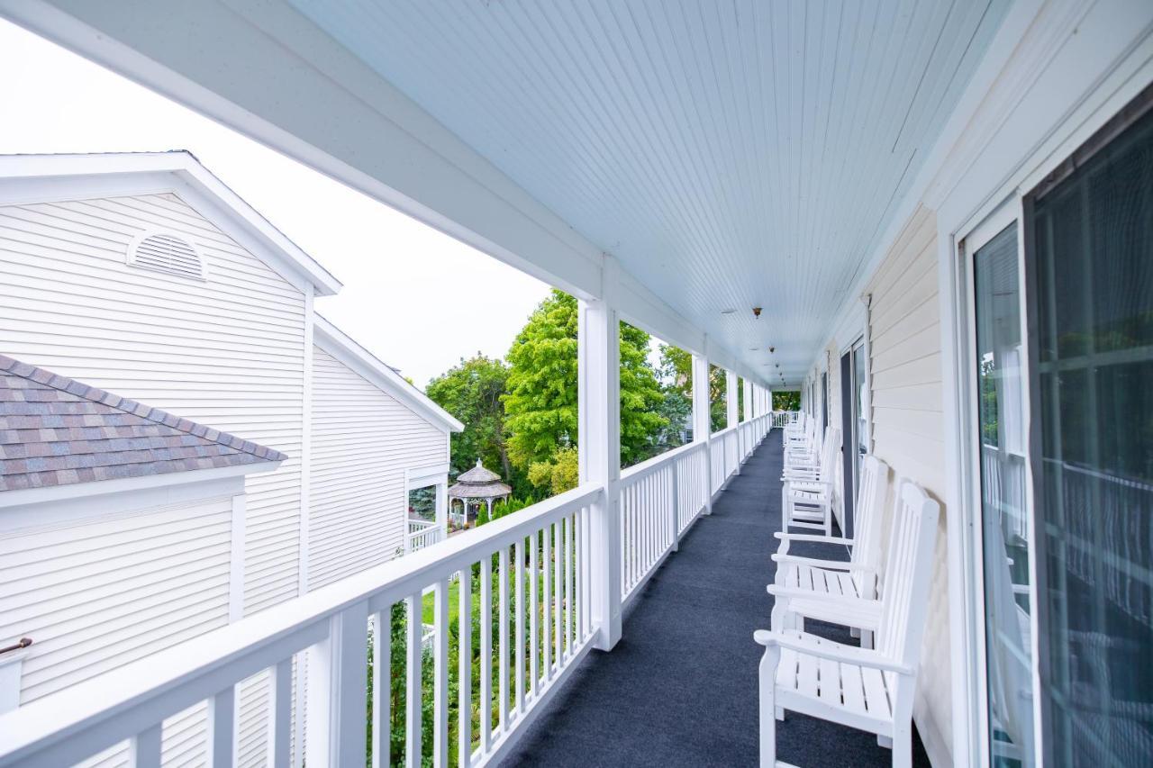 Harbour View Inn Макино Экстерьер фото