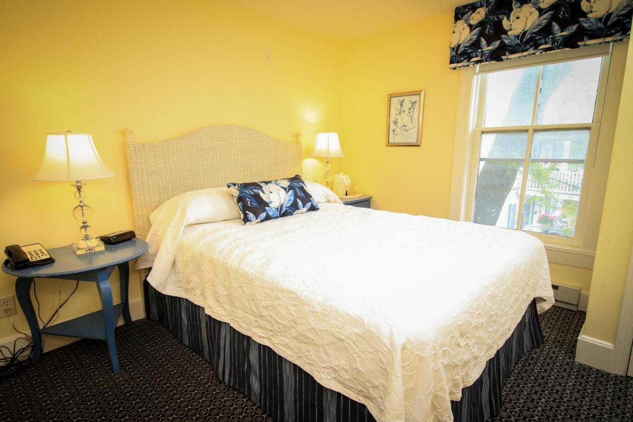 Harbour View Inn Макино Экстерьер фото